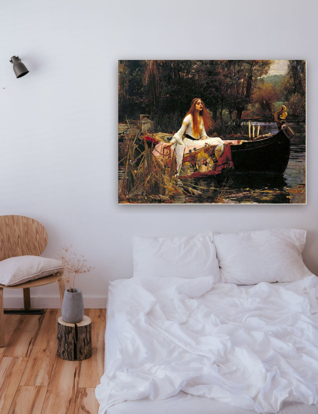 A Dama do Shalott de John W. Waterhouse na parede de um quarto