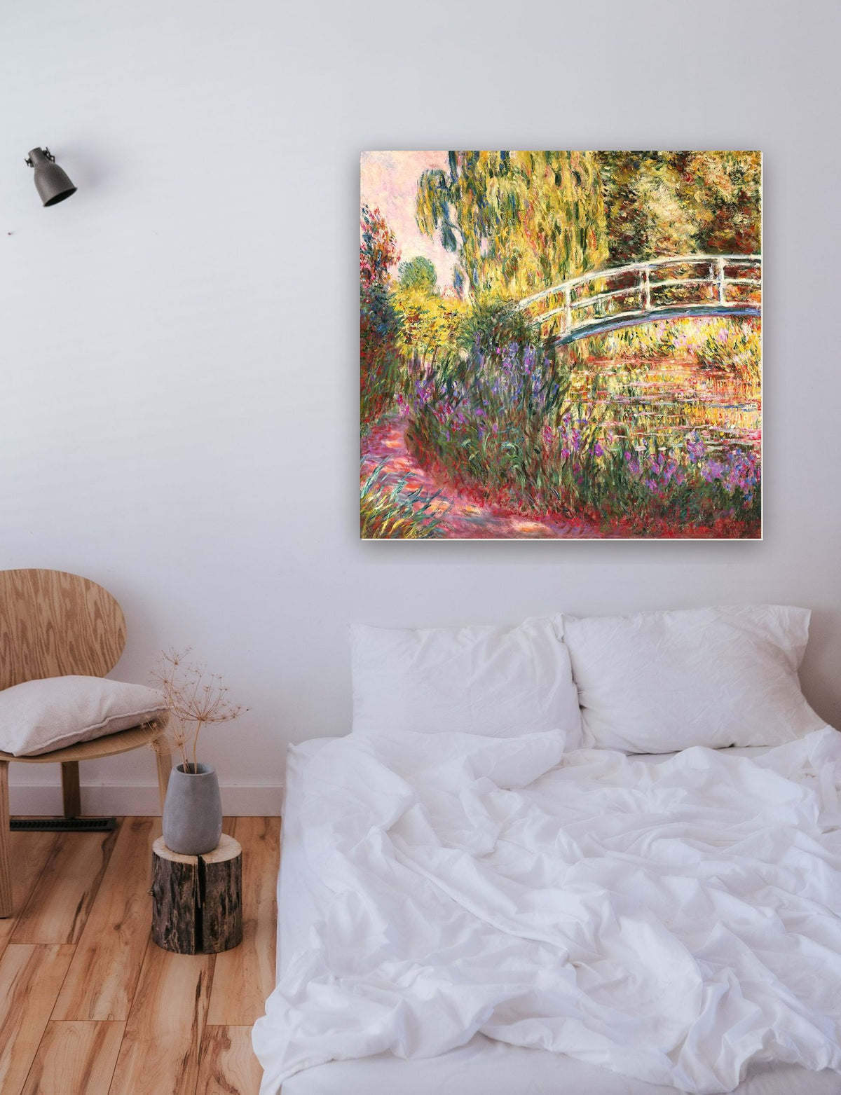 A Ponte Japonesa e o Jardim de Claude Monet na parede de um quarto
