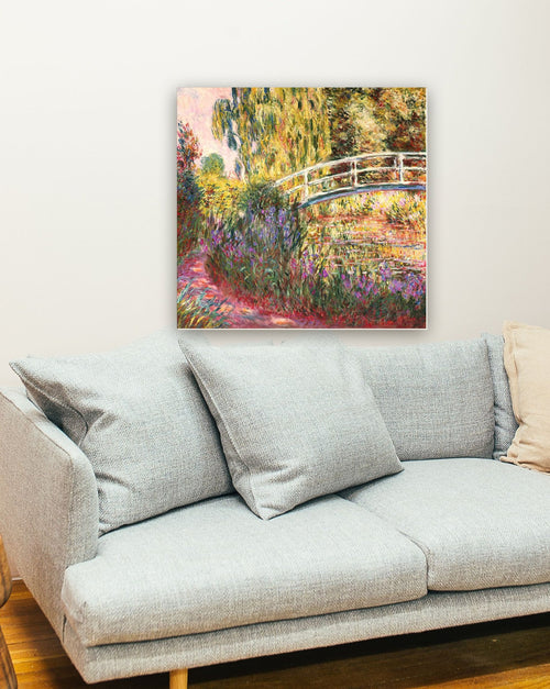 A Ponte Japonesa e o Jardim de Claude Monet na parede de uma sala