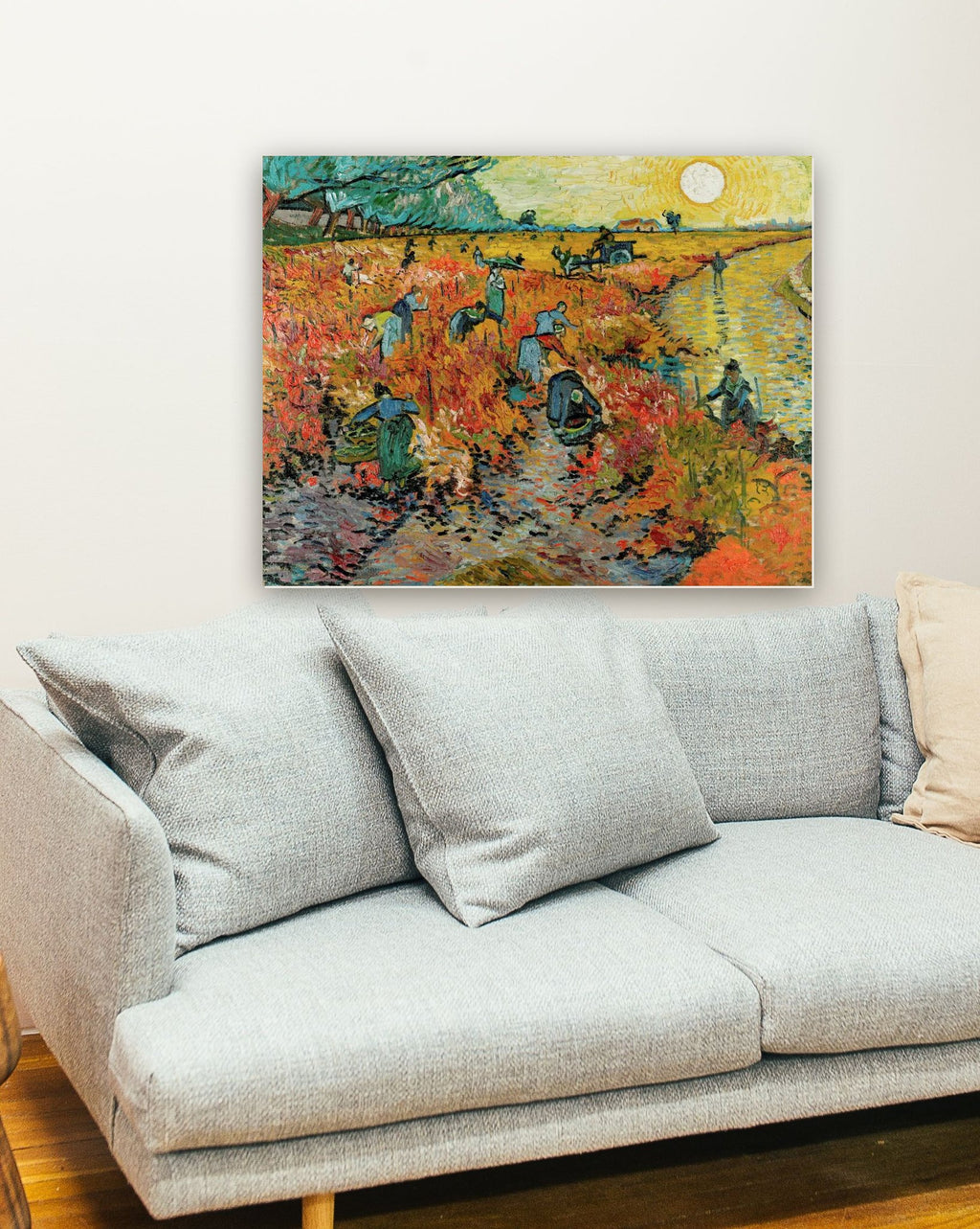 A Vinha Encarnada de Vincent van Gogh na parede de uma sala