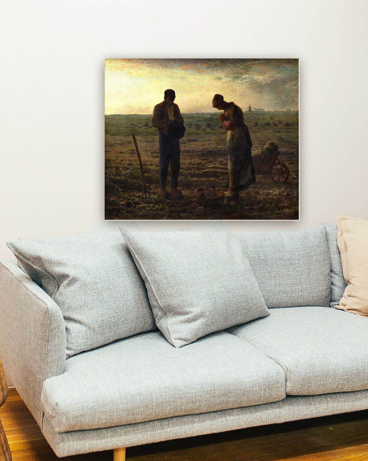 Angelus de Jean-François Millet na parede de uma sala