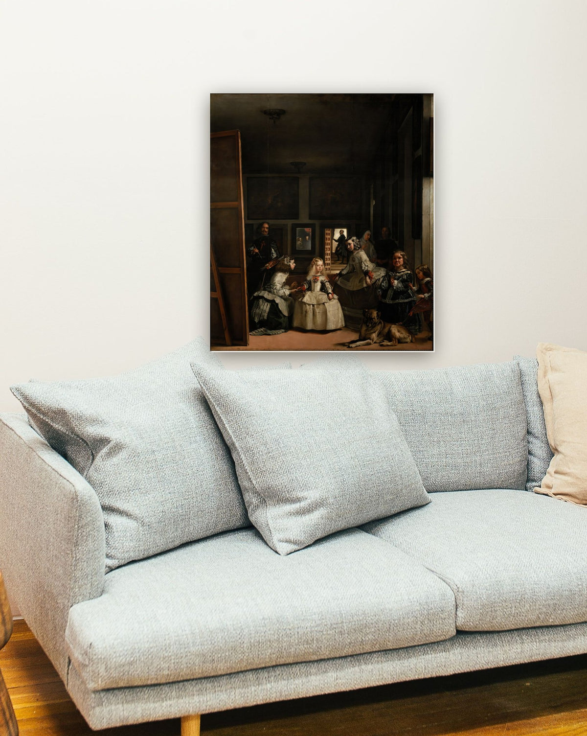 As Meninas de Diego Velázquez na parede de uma sala
