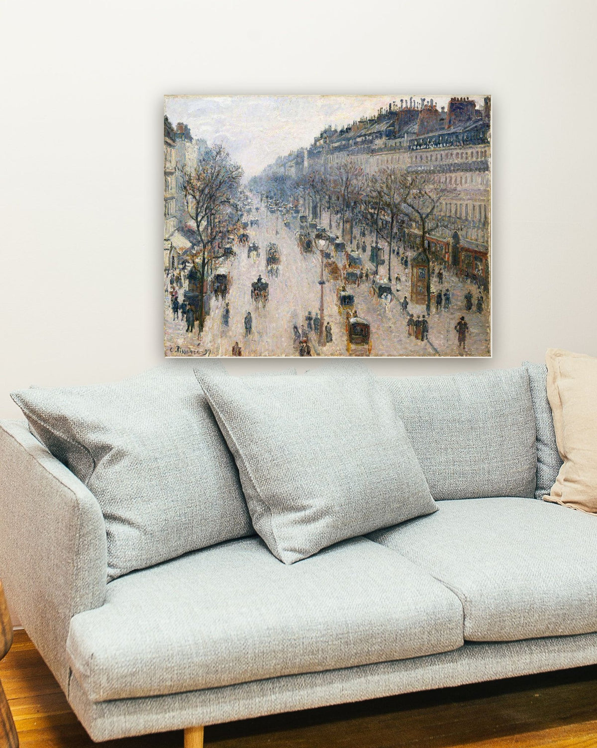 Boulevard Montmartre. Manhã Nublada de Camille Pissarro na parede de uma sala