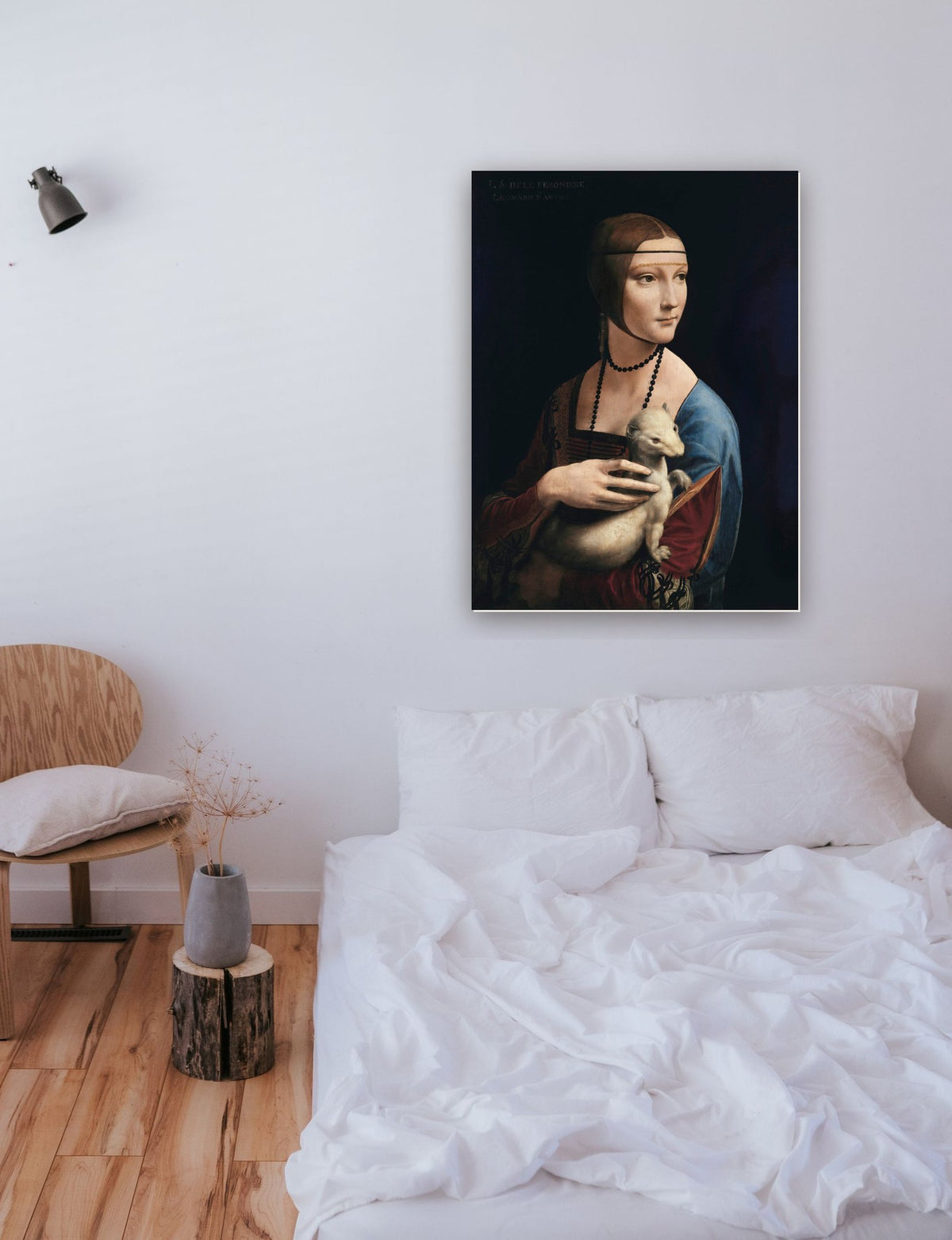 Dama com Arminho de Leonardo Da Vinci na parede de um quarto