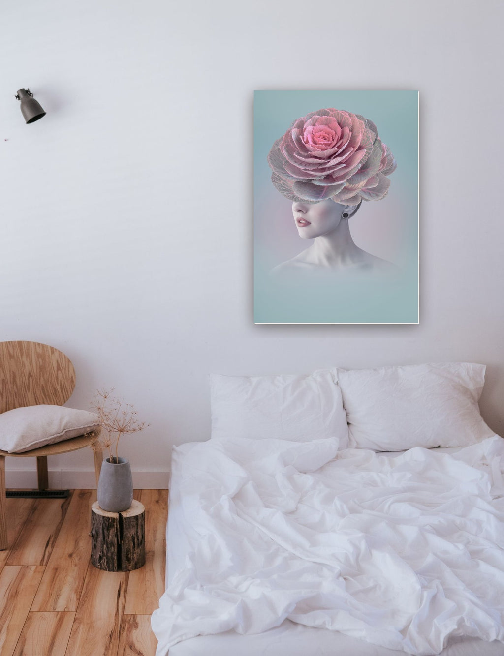 Flower Head 3 na parede de um quarto