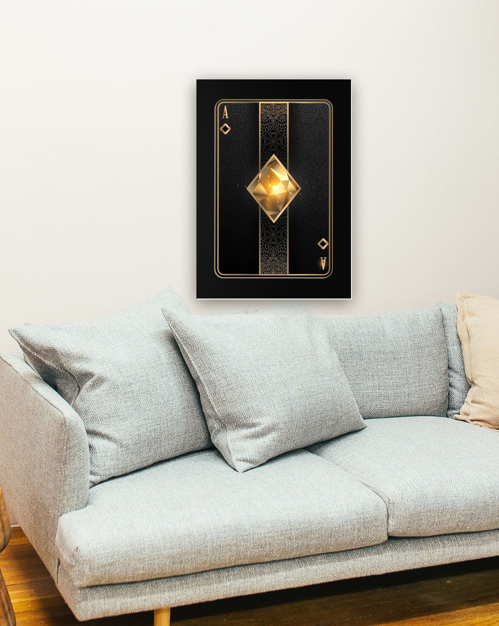 Golden Card 4 na parede de uma sala