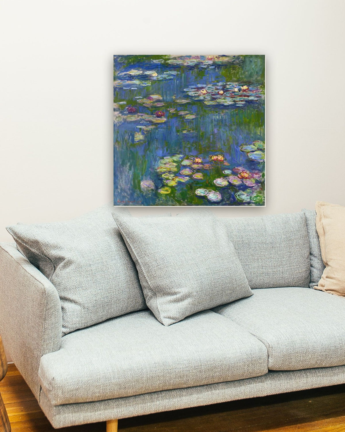 Lírios D’água (1916) de Claude Monet na parede de uma sala