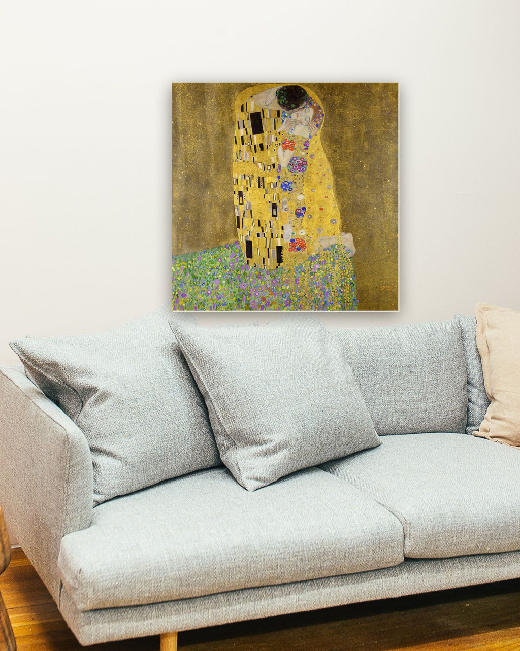O Beijo de Gustav Klimt na parede de uma sala