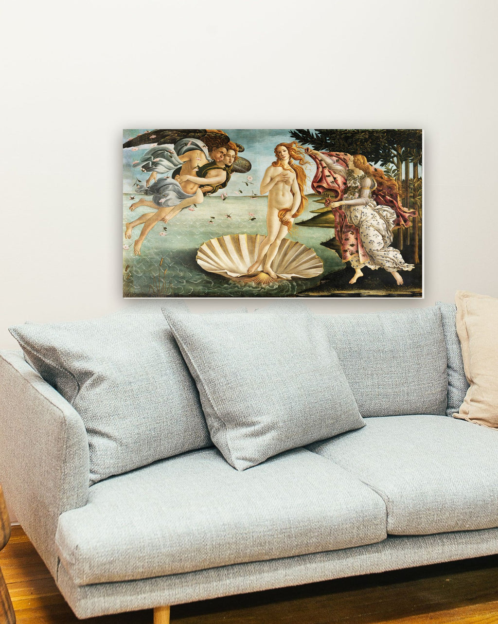 O Nascimento de Vênus (1483) de Sandro Botticelli na parede de uma sala