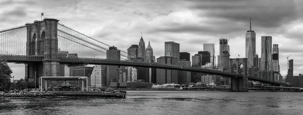 Ponte do Brooklyn com o horizonte de Manhattan