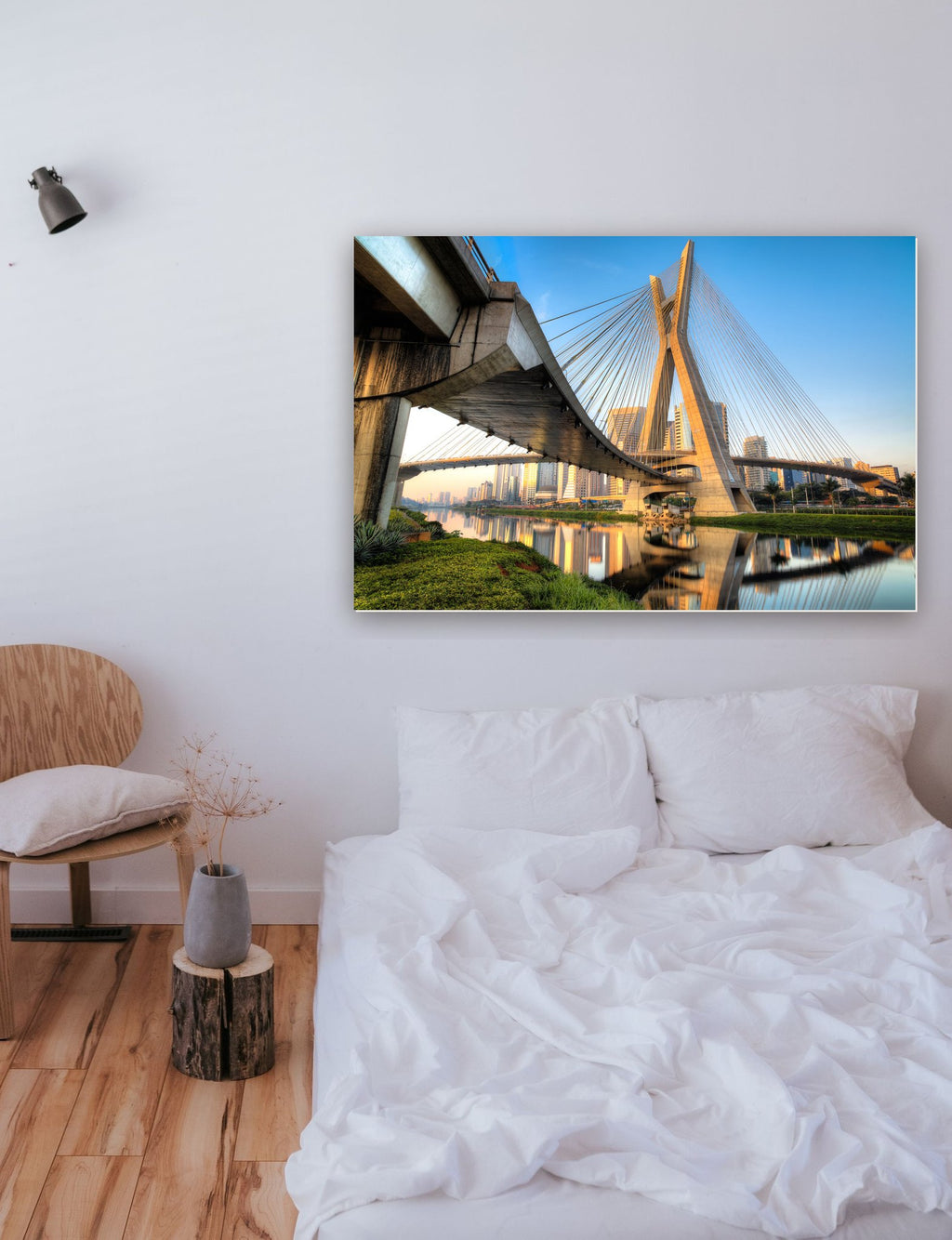 Ponte Estaiada - São Paulo - Brasil na parede de um quarto