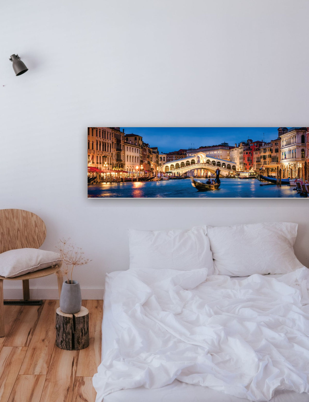 Ponte Rialto em Veneza, Itália na parede de um quarto