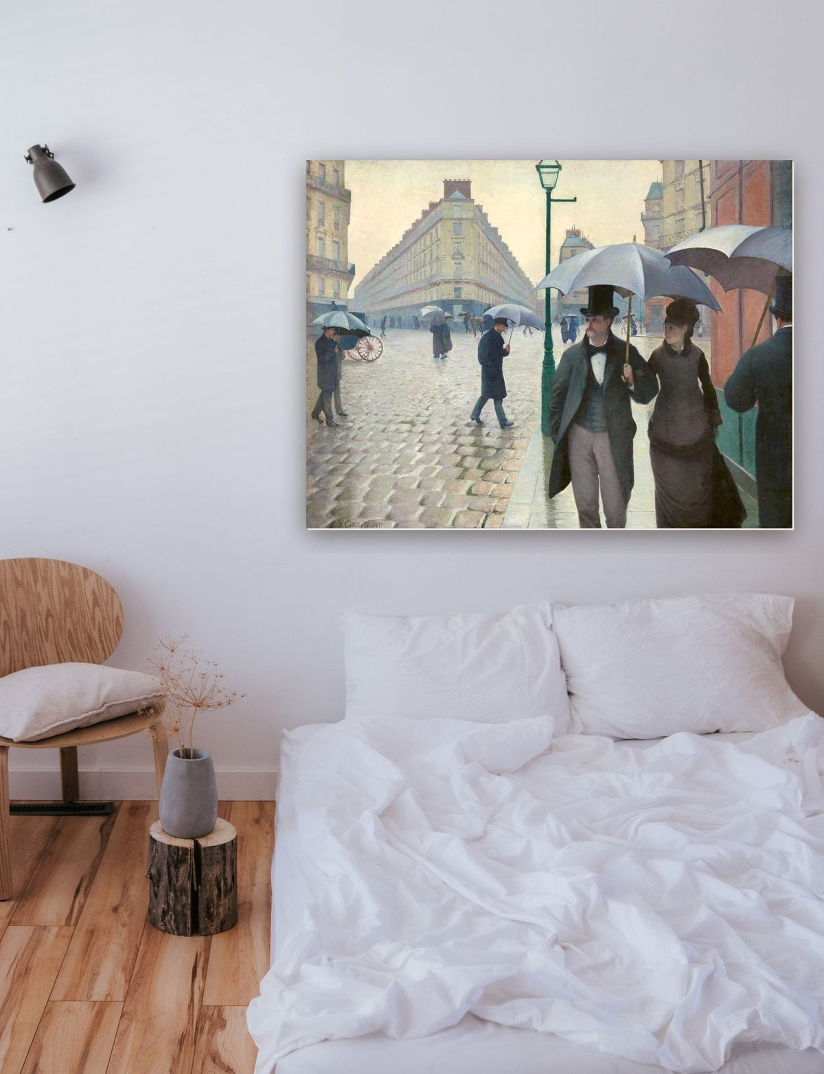 Rua de Paris de Gustave Caillebotte na parede de um quarto