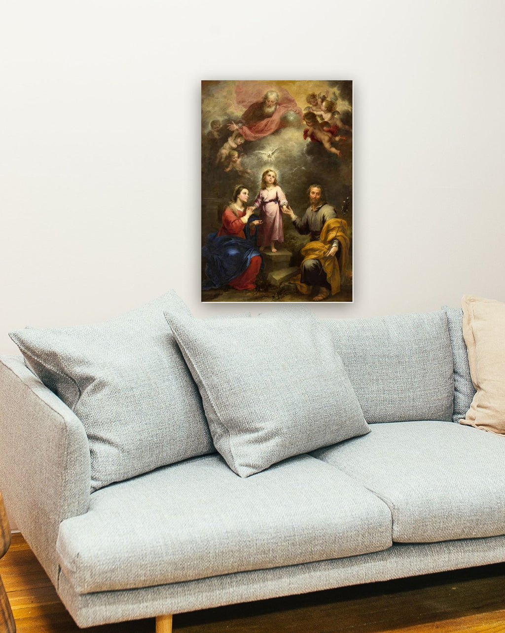 Sagrada Família – Santíssima Trindade de  Bartolomé Esteban Murillo na parede de uma sala