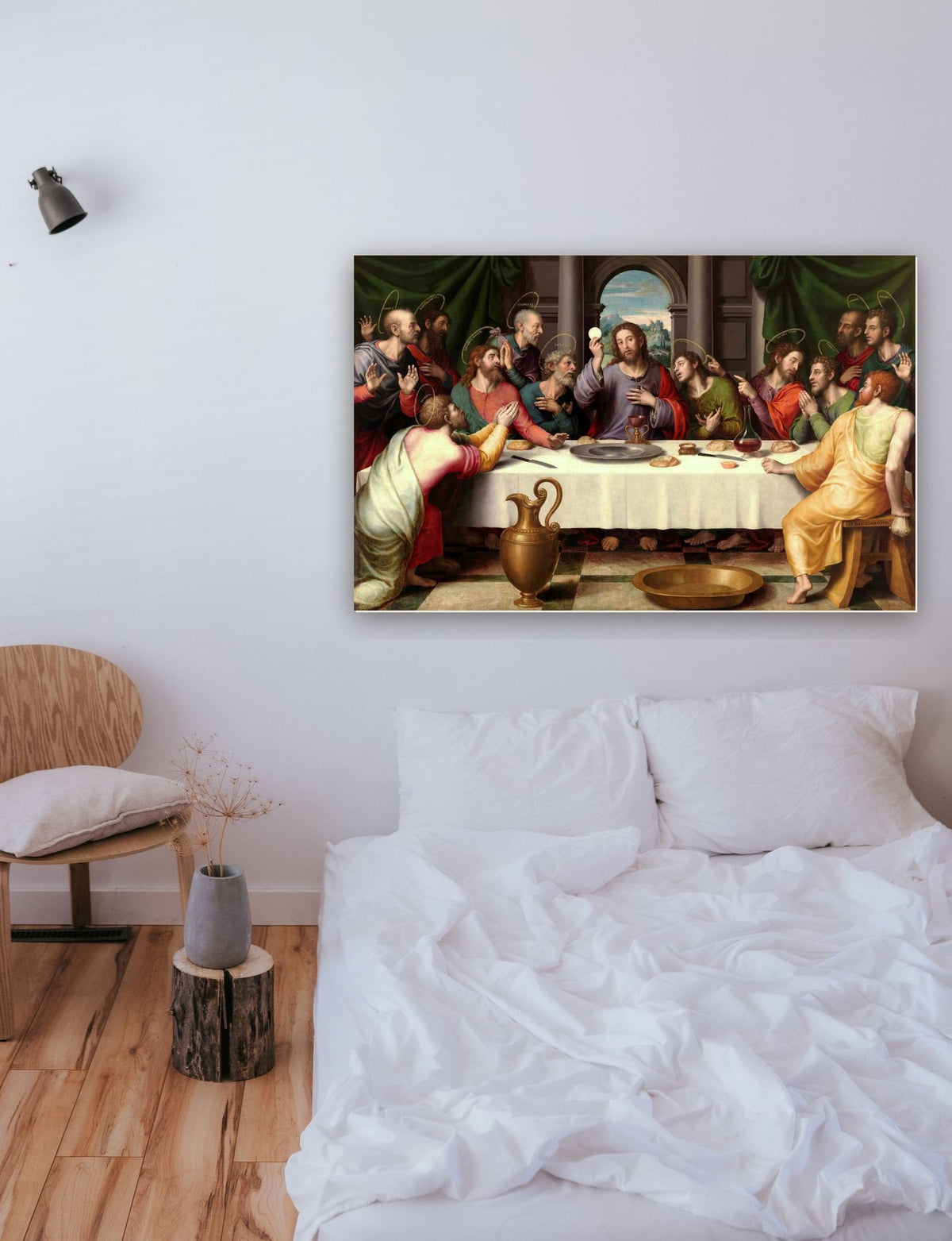 Santa Ceia (1562) de Juan de Juanes na parede de um quarto