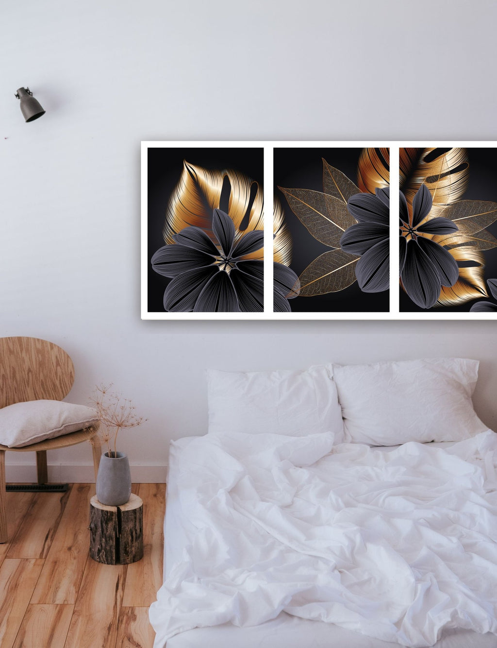 Trio Black Flower (Medidas de cada parte) na parede de um quarto