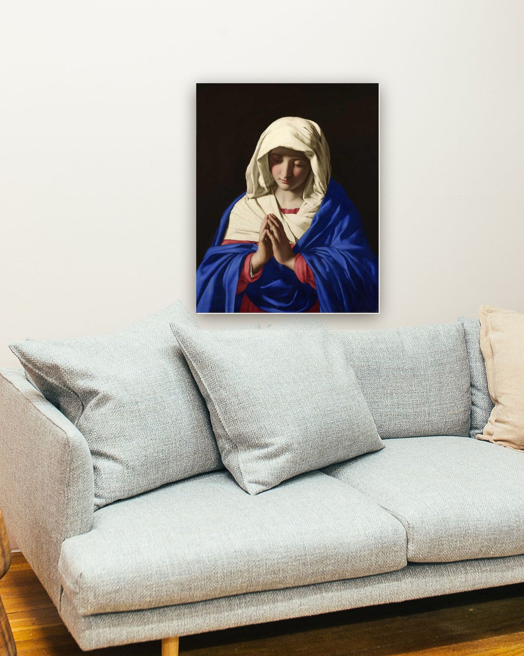 Virgem Maria de Sassoferrato na parede de uma sala